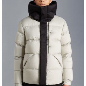 Зимняя куртка Moncler Madeira L2759