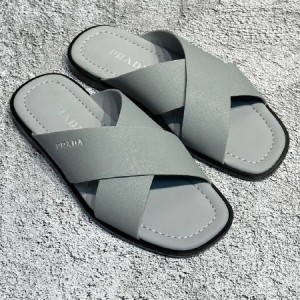 Тапочки Prada L3797