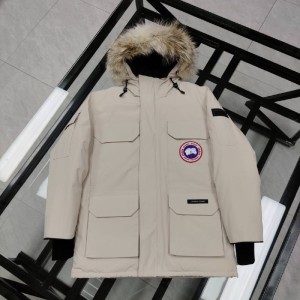 Зимняя куртка Canada Goose L1403