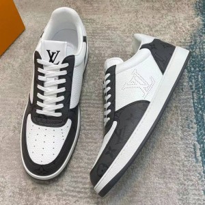 Кроссовки Louis Vuitton L3823